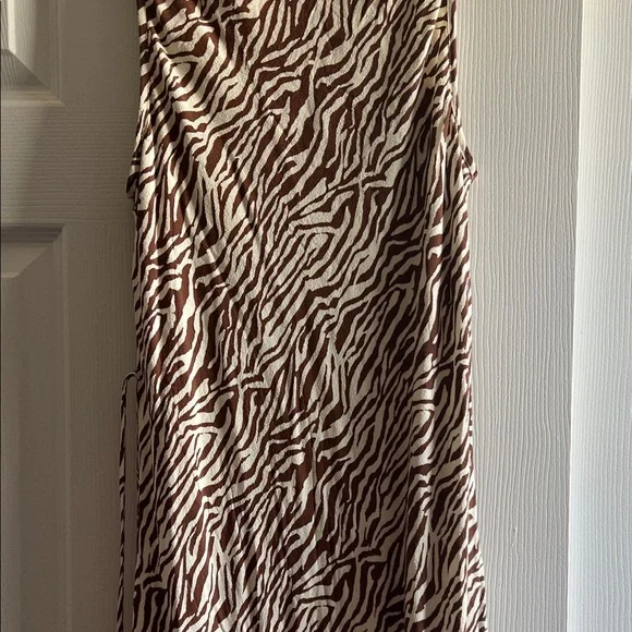 WAYF Zebra Print Sleeveless Maxi Dress Size M - Picture 7 of 8